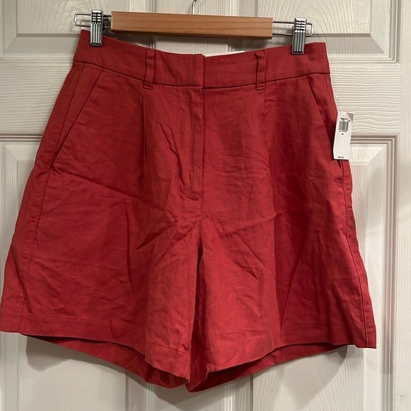 Old Navy brand size M extra high rise shorts- NWT - Picture 1 of 6